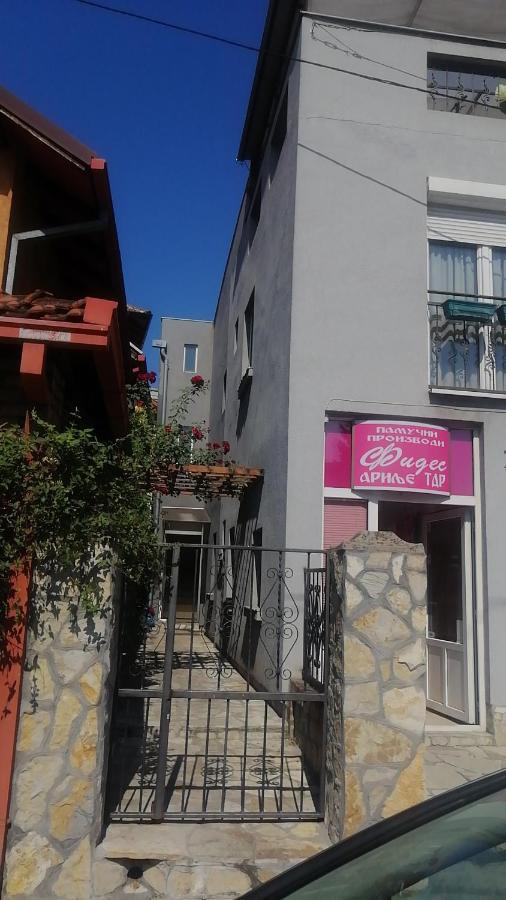 Hotel Nest Belgrado Exterior foto